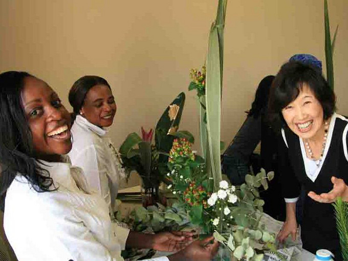 ikebana_africa07.jpg