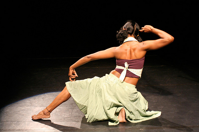 modern_dance_india03.jpg